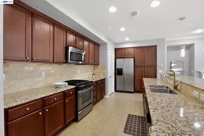 4763 Perugia St, Dublin, CA 94568 - Photo 9