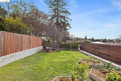 685 Calmar Ave, Oakland, CA 94610 - Photo 27
