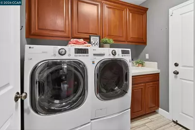 358 McCall Dr., Benicia, CA 94510 - Photo 37