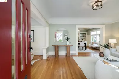 5466 Shafter Ave, Oakland, CA 94618 - Photo 9