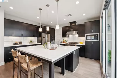 416 Bohol Circle Ln, Alameda, CA 94501 - Photo 11