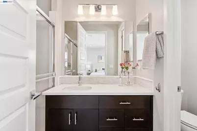 416 Bohol Circle Ln, Alameda, CA 94501 - Photo 29