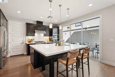 416 Bohol Circle Ln, Alameda, CA 94501 - Photo 9