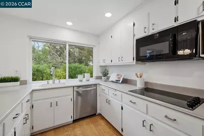 3927 Woodside Ct, Lafayette, CA 94549 - Photo 13