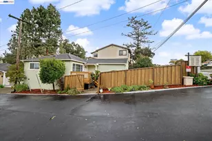 1696 East Ave, Hayward, CA 94541 - Photo 21