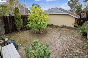 1696 East Ave, Hayward, CA 94541 - Photo 23