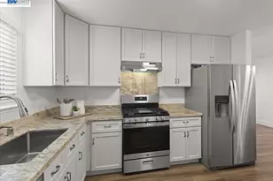 37141 St Christopher St, Newark, CA 94560 - Photo 9