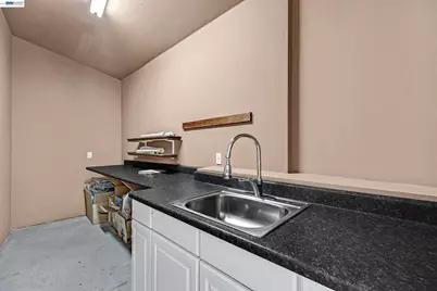 2211 College Avenue, Livermore, CA 94550 - Photo 33