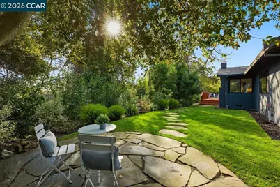 6 Sparrow Ct, Moraga, CA 94556 - Photo 23