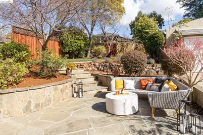 4452 Davenport Ave, Oakland, CA 94619 - Photo 19