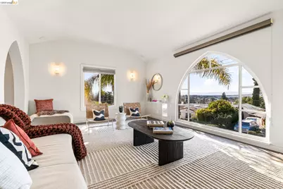 4452 Davenport Ave, Oakland, CA 94619 - Photo 5