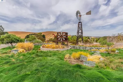 4069 Chalk Hill Way, Dublin, CA 94568 - Photo 41