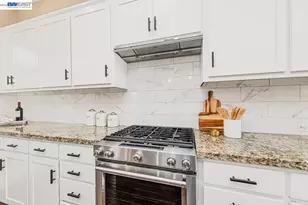 4069 Chalk Hl Wy, Dublin, CA 94568 - Photo 7