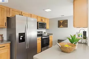 1255 Detroit Ave, Concord, CA 94520 - Photo 13