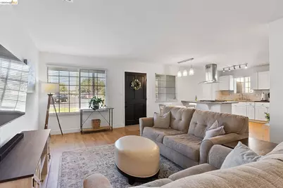 4855 Edgewood Ct, Oakley, CA 94561 - Photo 9