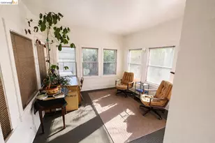 6100 Chabot Rd, Oakland, CA 94618 - Photo 11