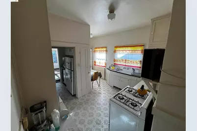 6100 Chabot Road, Oakland, CA 94618 - Photo 19