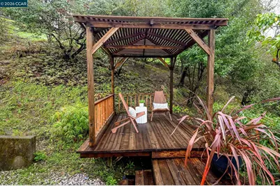 92 Evergreen Dr, Orinda, CA 94563 - Photo 27