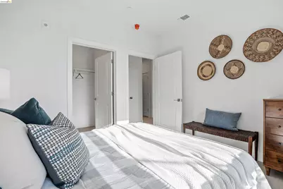 500 Somi Ct #301, Hayward, CA 94544 - Photo 17