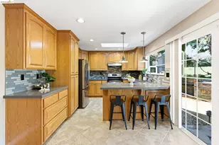 3142 Van Buren Pl, Antioch, CA 94509 - Photo 9