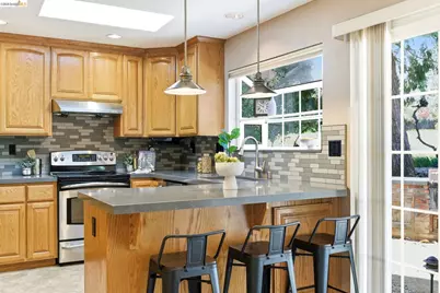 3142 Van Buren Pl, Antioch, CA 94509 - Photo 11