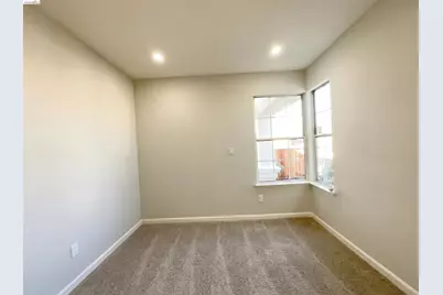 2270 Bayberry Cir, Pittsburg, CA 94565 - Photo 19