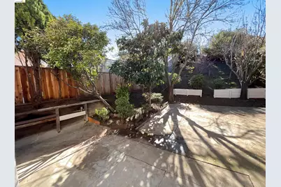 2270 Bayberry Cir, Pittsburg, CA 94565 - Photo 31