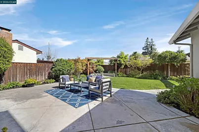 2415 Crestline Rd, Pleasanton, CA 94566 - Photo 35