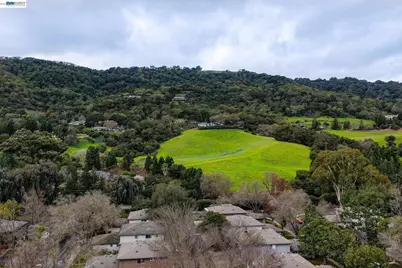 8185 Arroyo Dr #4, Pleasanton, CA 94588 - Photo 37