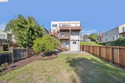 7807 Outlook Ave, Oakland, CA 94605 - Photo 45