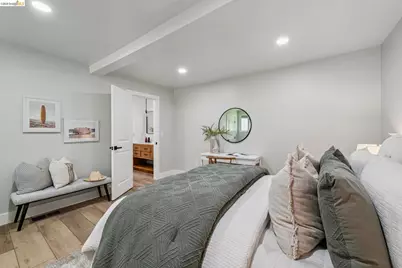 7807 Outlook Ave, Oakland, CA 94605 - Photo 39