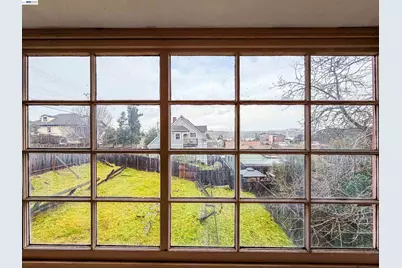 1033 2nd Ave, Crockett, CA 94525 - Photo 29