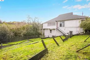 1033 2nd Ave, Crockett, CA 94525 - Photo 45