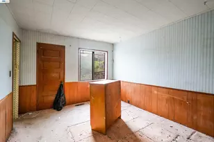 1033 2nd Ave, Crockett, CA 94525 - Photo 25