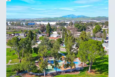 319 Pearl Dr, Livermore, CA 94550 - Photo 39