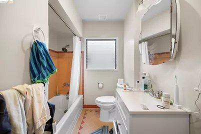 367 41st St, Oakland, CA 94609 - Photo 5