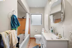 367 41st St, Oakland, CA 94609 - Photo 5