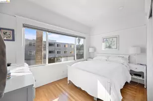 4045 Manila Ave, Oakland, CA 94609 - Photo 17