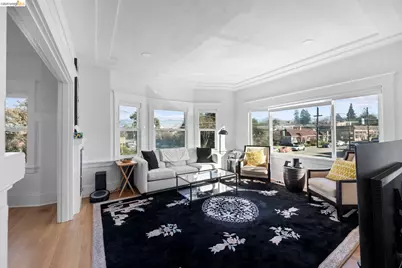 4045 Manila Ave, Oakland, CA 94609 - Photo 23