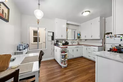 359 41st St, Oakland, CA 94609 - Photo 19