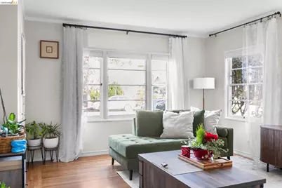 359 41st St, Oakland, CA 94609 - Photo 17