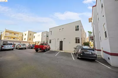 359 41st St, Oakland, CA 94609 - Photo 9