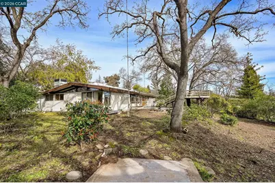 817 Slater Ave, Pleasant Hill, CA 94523 - Photo 3