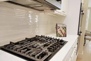 2050 Divisadero St, San Francisco, CA 94115 - Photo 13