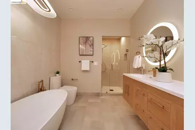 2050 Divisadero St #APT 2, San Francisco, CA 94115 - Photo 3