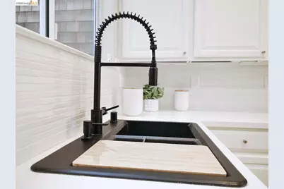 2050 Divisadero St #APT 2, San Francisco, CA 94115 - Photo 13