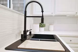 2050 Divisadero St, San Francisco, CA 94115 - Photo 13