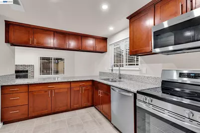 1820 Willow Creek Drive, Tracy, CA 95376 - Photo 7