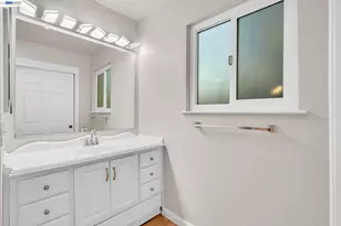 1820 Willow Creek Dr, Tracy, CA 95376 - Photo 17