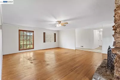 18028 Almond Rd, Castro Valley, CA 94546 - Photo 13